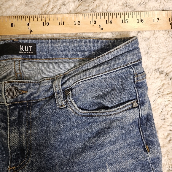 Kut From The Kloth Mid Rise Distressed Medium Wash Jeans Size 8 - Picture 10 of 11